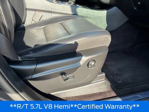 Used 2019 Dodge Durango R/T w/ Technology Group AWD/4WD image 35