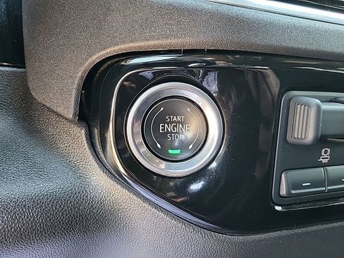 Used 2025 Chevrolet Silverado 1500 LT image 17