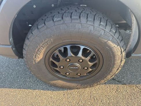 Used 2023 Ford Transit 250 Medium Roof AWD image 8