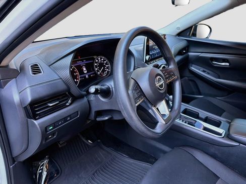 Used 2024 Nissan Sentra SV FWD image 7