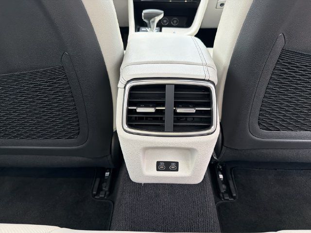 Used 2025 Genesis G70 2.5T AWD/4WD image 20