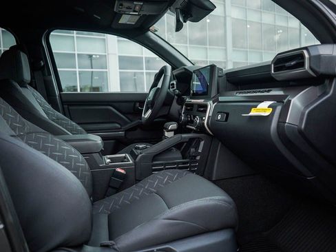 New 2026 Toyota Tacoma SR5 AWD/4WD image 9
