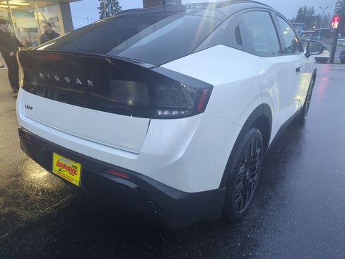 New 2026 Nissan Leaf Platinum+ w/ Cargo Package (Platinum+) image 5