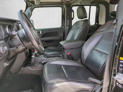 Used 2021 Jeep Gladiator Overland w/ Popular Equipment Package AWD/4WD image 10
