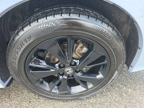 Used 2023 Honda Odyssey Sport image 8