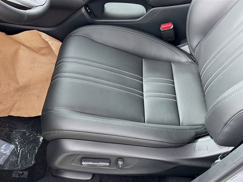 New 2026 Honda HR-V EX-L image 12