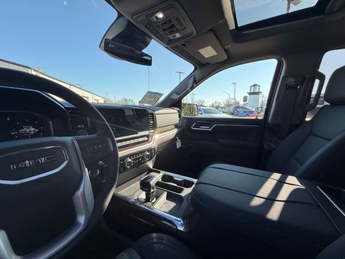 New 2026 GMC Sierra 1500 Elevation w/ Elevation Premium Package image 18