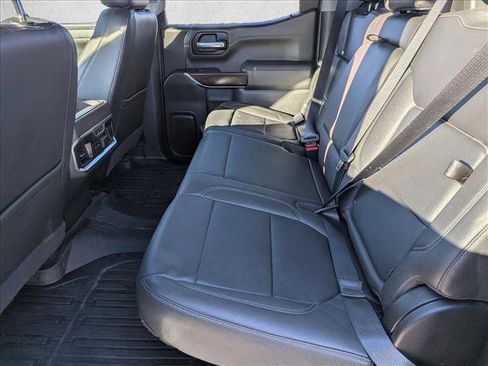 Used 2021 GMC Sierra 1500 SLT w/ SLT Premium Package image 17