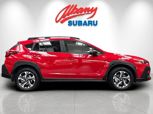 Used 2025 Subaru Crosstrek 2.5i Premium AWD/4WD image 3
