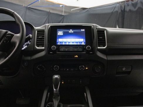 Used 2023 Nissan Frontier SV w/ SV Convenience Package image 23