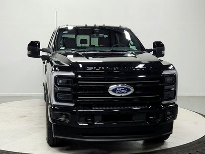 New 2026 Ford F350 Platinum w/ FX4 Off-Road Package