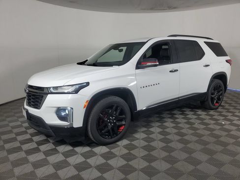 Used 2022 Chevrolet Traverse Premier w/ Redline Edition AWD/4WD image 8