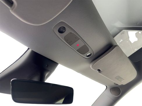 Used 2021 Tesla Model Y Performance image 70