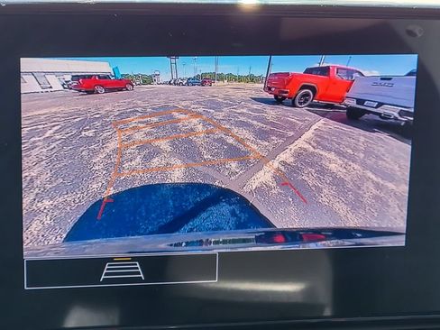 New 2026 Chevrolet Trax LS w/ LS Convenience Package FWD image 13