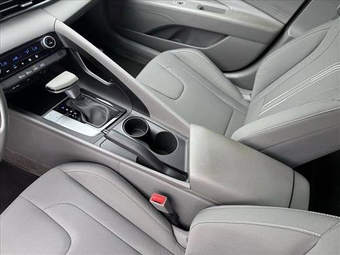 Certified 2023 Hyundai Elantra SEL FWD image 14