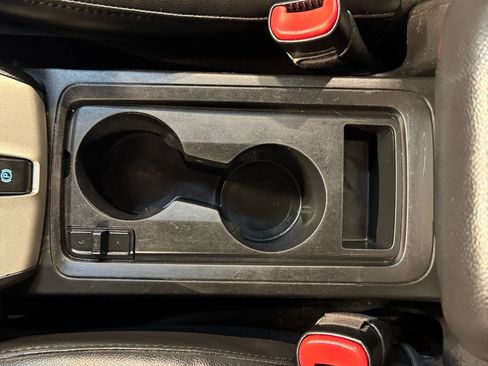 Used 2014 Chevrolet Captiva Sport LT w/ Convenience Package image 13