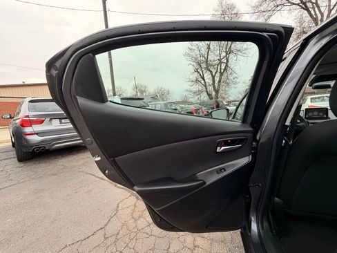 Used 2017 Toyota Yaris iA image 15