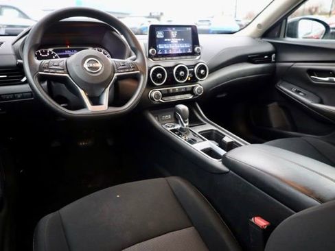 Used 2024 Nissan Sentra SV image 28