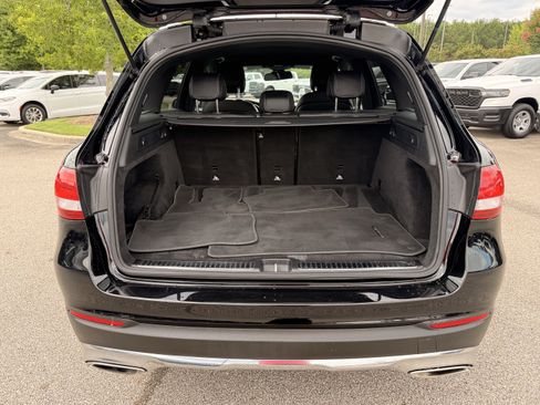 Used 2019 Mercedes-Benz GLC 300 4MATIC image 18