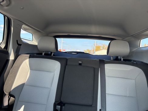 Used 2023 GMC Terrain SLE w/ Driver Convenience Package image 21