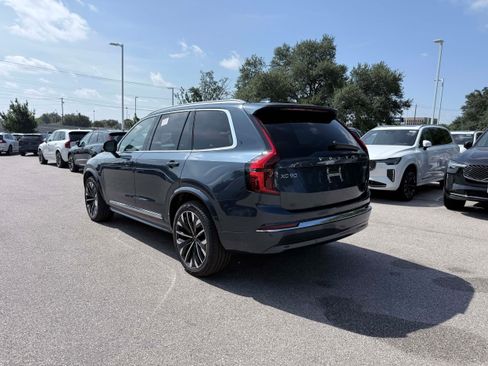 Certified 2026 Volvo XC90 B6 Plus AWD/4WD image 4