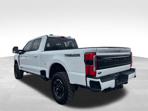 Used 2025 Ford F350 Platinum w/ Tremor Off-Road Package image 17