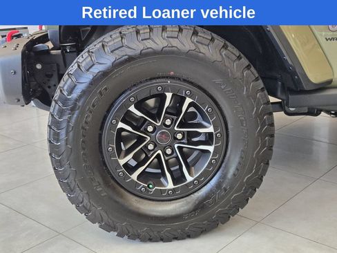 Used 2025 Jeep Wrangler Rubicon AWD/4WD image 7