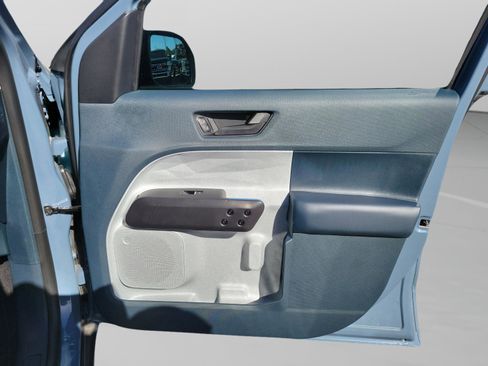 New 2025 Ford Maverick XLT w/ XLT Luxury Package image 28