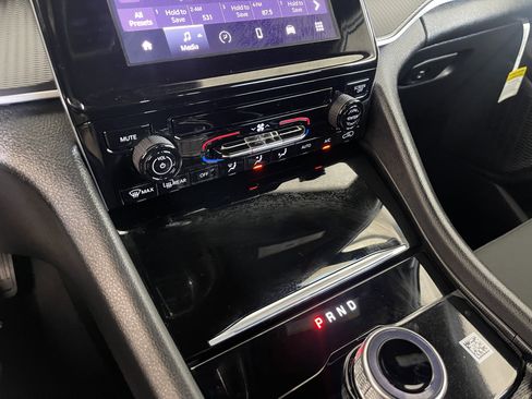 New 2026 Jeep Grand Cherokee Laredo RWD image 21
