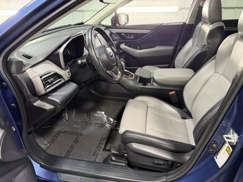 Used 2021 Subaru Outback Limited image 12
