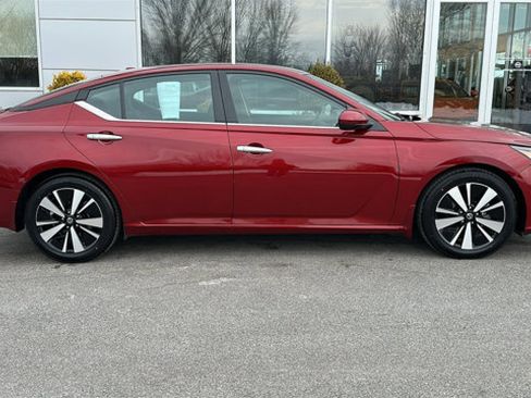 Certified 2022 Nissan Altima 2.5 SV image 28