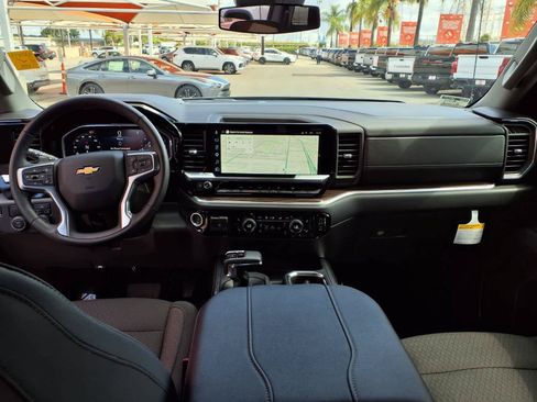 Used 2026 Chevrolet Silverado 1500 LT w/ Texas Edition Plus RWD image 13