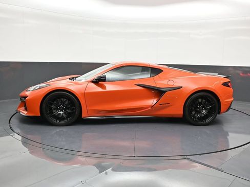 Used 2026 Chevrolet Corvette Z06 image 2