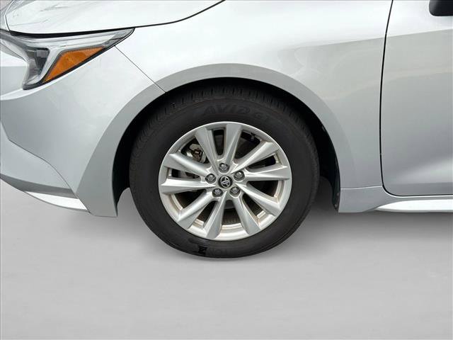 Certified 2025 Toyota Corolla LE w/ LE Premium Package FWD image 29