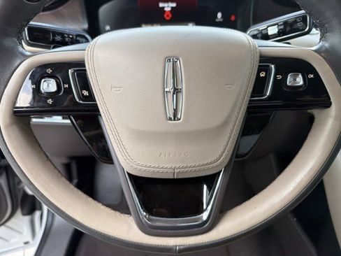 Used 2023 Lincoln Aviator Reserve w/ Equipment Group 201A RWD image 29