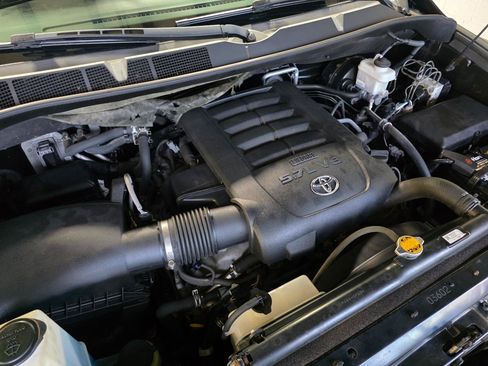 Used 2017 Toyota Sequoia Limited AWD/4WD image 43