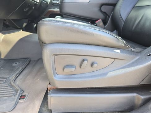 Used 2015 GMC Sierra 2500 SLT AWD/4WD image 28