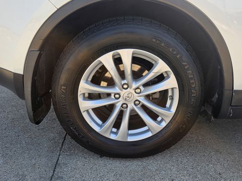 Used 2017 INFINITI QX70 2WD w/ Premium Package image 15