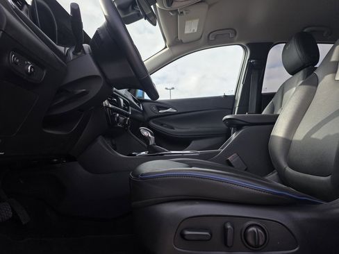 Used 2025 Buick Encore GX Sport Touring w/ Comfort Package image 11