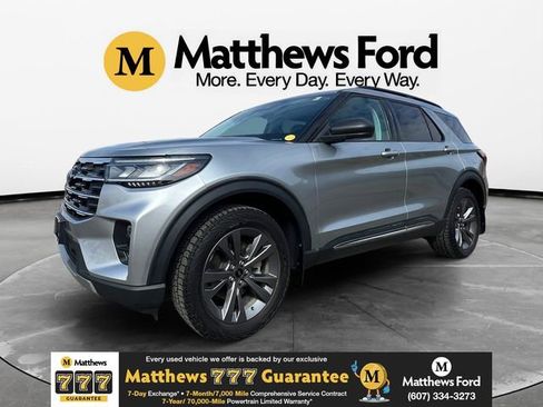 Used 2025 Ford Explorer Active w/ Active Comfort Package image 1