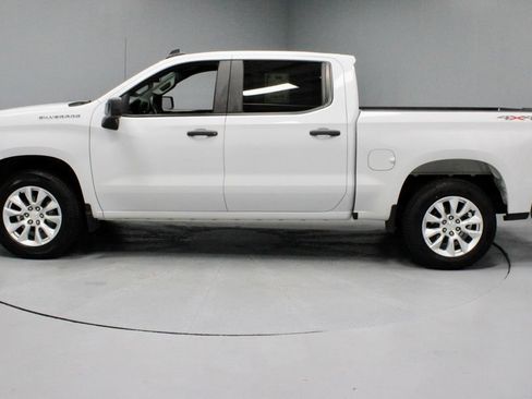 Used 2023 Chevrolet Silverado 1500 Custom AWD/4WD image 7