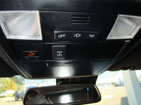 Used 2022 Toyota Tacoma TRD Off-Road image 40