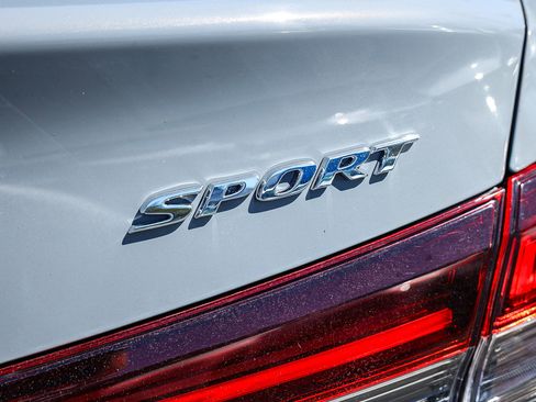 Certified 2025 Honda Civic Sport image 11