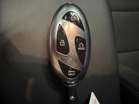 Used 2024 Hyundai Kona SE AWD/4WD image 17