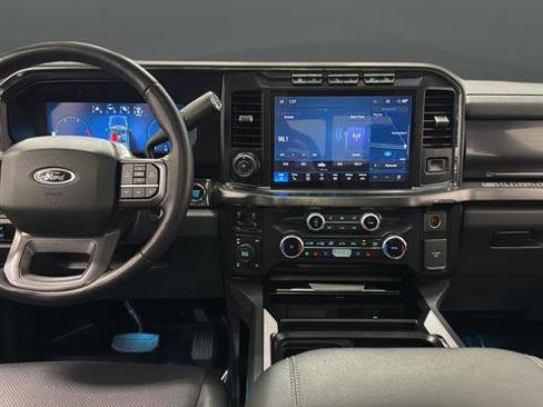 Used 2024 Ford F250 Lariat w/ Lariat Ultimate Package AWD/4WD image 11