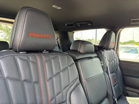 Used 2025 Nissan Armada PRO-4X AWD/4WD image 25