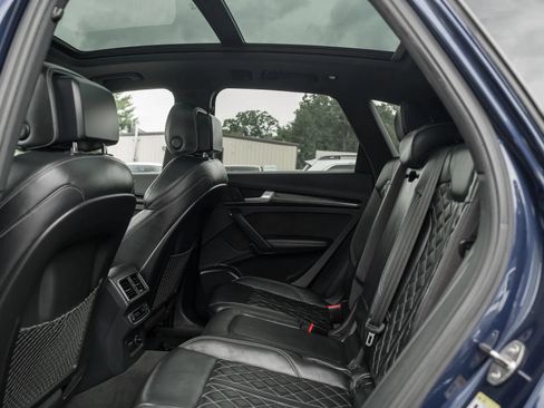 Used 2019 Audi SQ5 Premium Plus w/ Premium Plus Package AWD/4WD image 9
