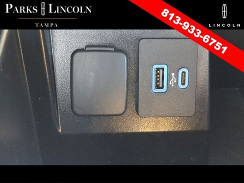 Used 2022 Ford Explorer Platinum w/ Equipment Group 601A AWD/4WD image 25
