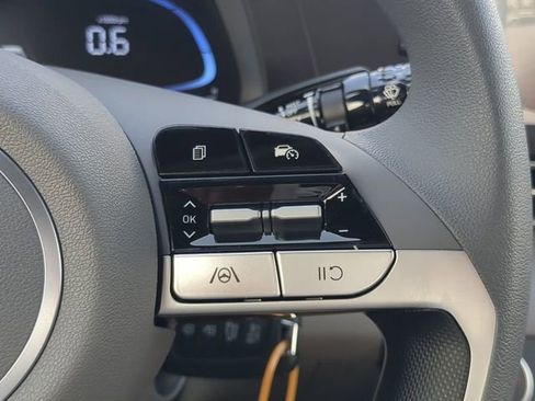 New 2026 Hyundai Elantra SE image 23