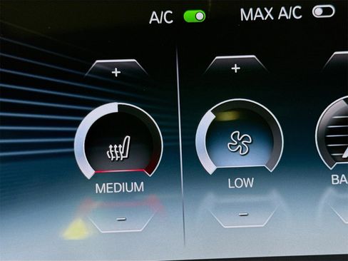 Certified 2024 BMW 330e w/ Premium Package image 20